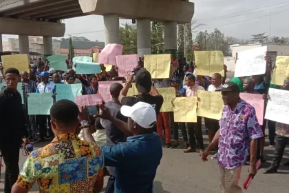Ekiti State workers, led by the Nigeria Labour Congress (NLC), have taken to the streets of Ado-Ekiti to protest against the prevailing hunger