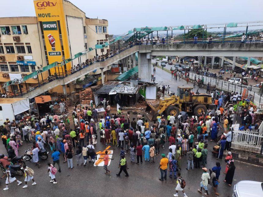 In the wake of the Ogun State government's demolition of illegal shops and shanties in Abeokuta South Local Government Area, traders in the Panseke, Kuto, Idiaba,