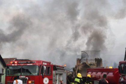 A fire broke out early today at a seven-storey building on Sanni Adewale Street, Lagos Island Local Government Area