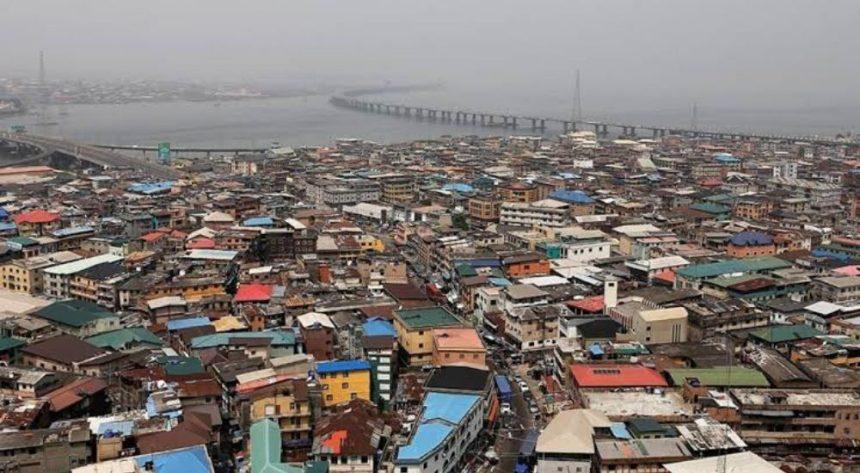 A recent report by BuyLetLive has revealed that approximately 98.5% of Lagos residents live in rented apartments.