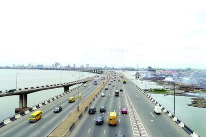 The China Civil Engineering Construction Corporation (CCECC) has been awarded a substantial six-month contract valued at N42 billion to repair the damaged loops and ramps of the Third Mainland Bridge