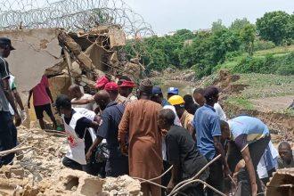 The National Emergency Management Agency (NEMA) has said its operatives have recovered a trapped body from the rubbles of the building that collapse