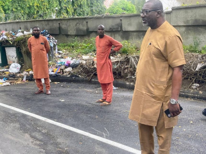 The Abuja Metropolitan Management Council, AMMC, has given the Abuja Environmental Protection Board, AEPB, 48-hour ultimatum to clean up Abuja.