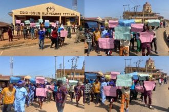 Residents of Ido Osun, in the Egbedore local government area of Osun state, staged a protest on Tuesday against Governor Ademola Adeleke’s decision to relocate the ongoing M.K.O Abiola Airport project to his hometown, Ede.