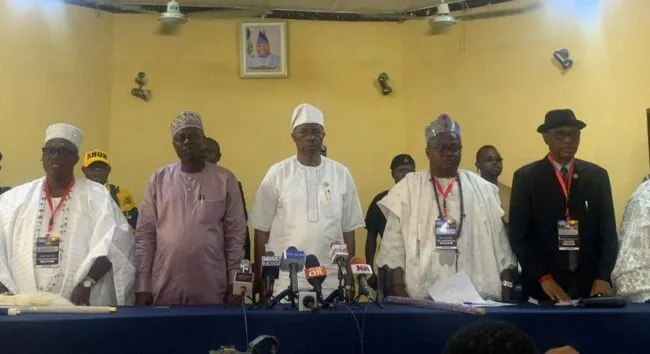 In a bold move to address the longstanding boundary disputes among Ifon, Ilobu, and Erin-Osun communities, Osun State Governor, Senator Ademola Adeleke